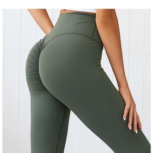 Astoria Luxe Scrunch Legging Army Green